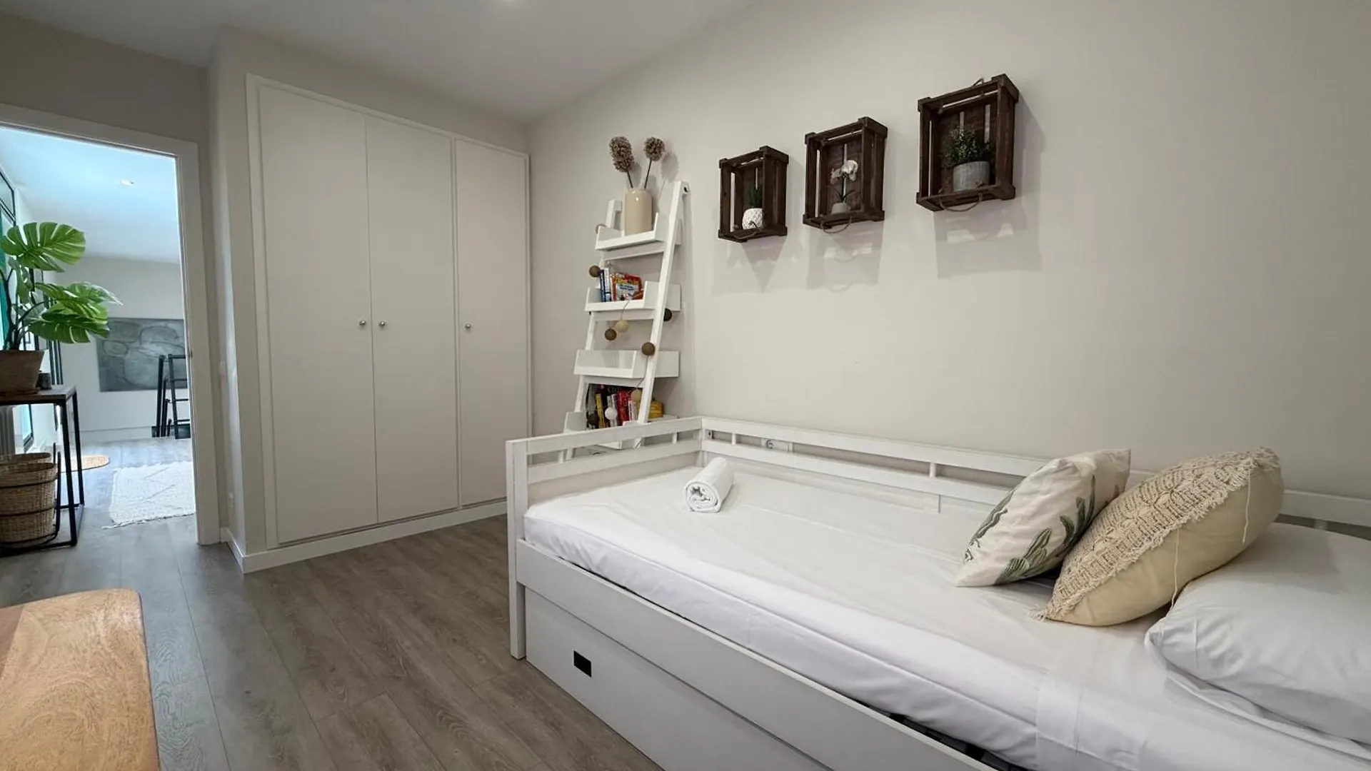 Villa Tarracohomes, Town House La Mora Tarragona